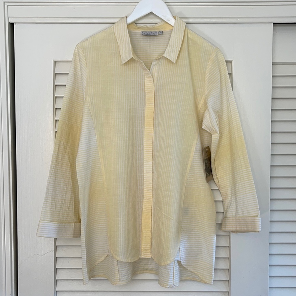 Habitat “Clothes to Live In” Button Down Collared Top